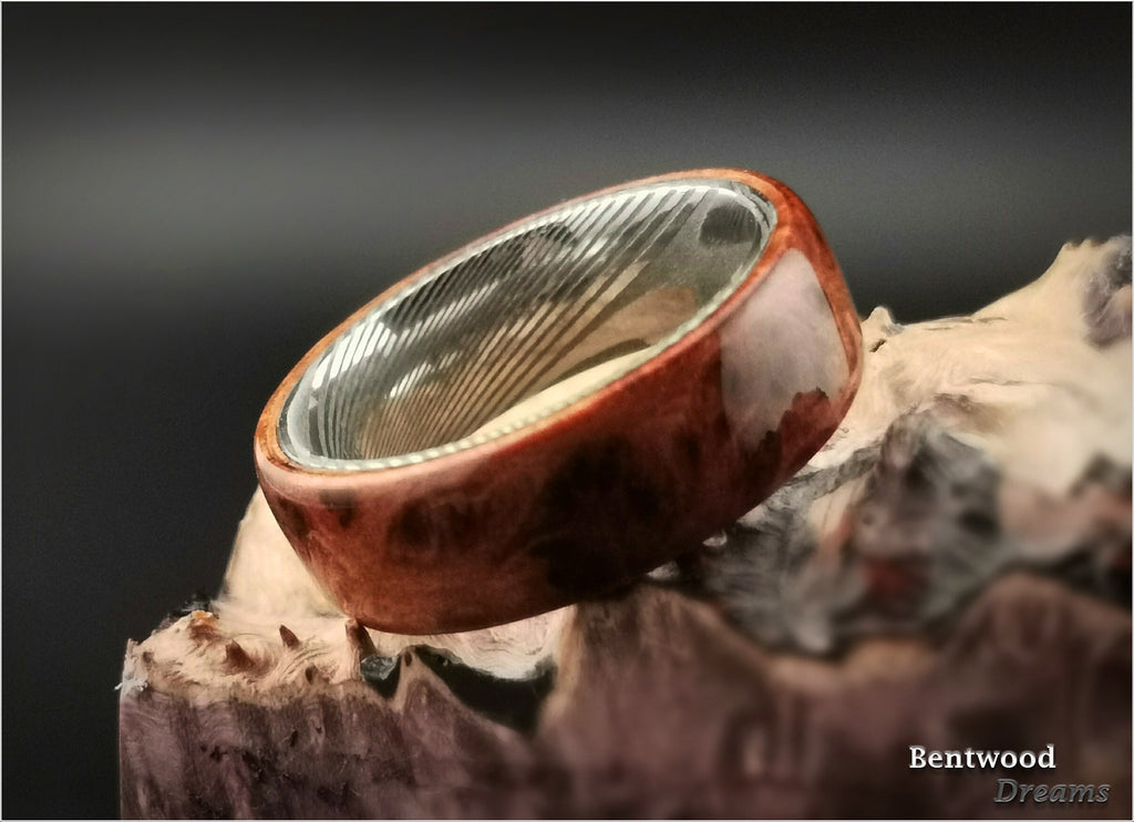 Bentwood Ring: Redwood Super Burl, Damascus Steel core