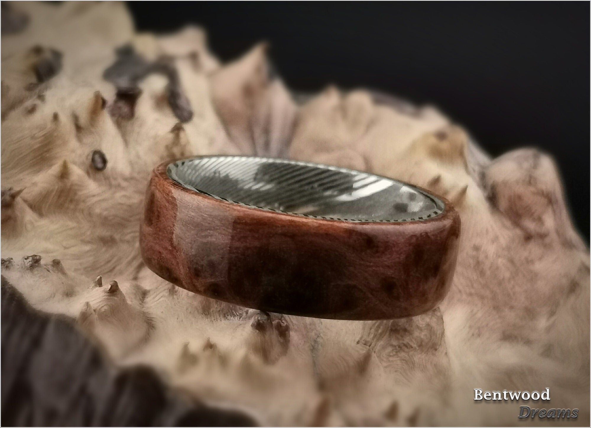 Bentwood Ring: Redwood Super Burl, Damascus Steel core
