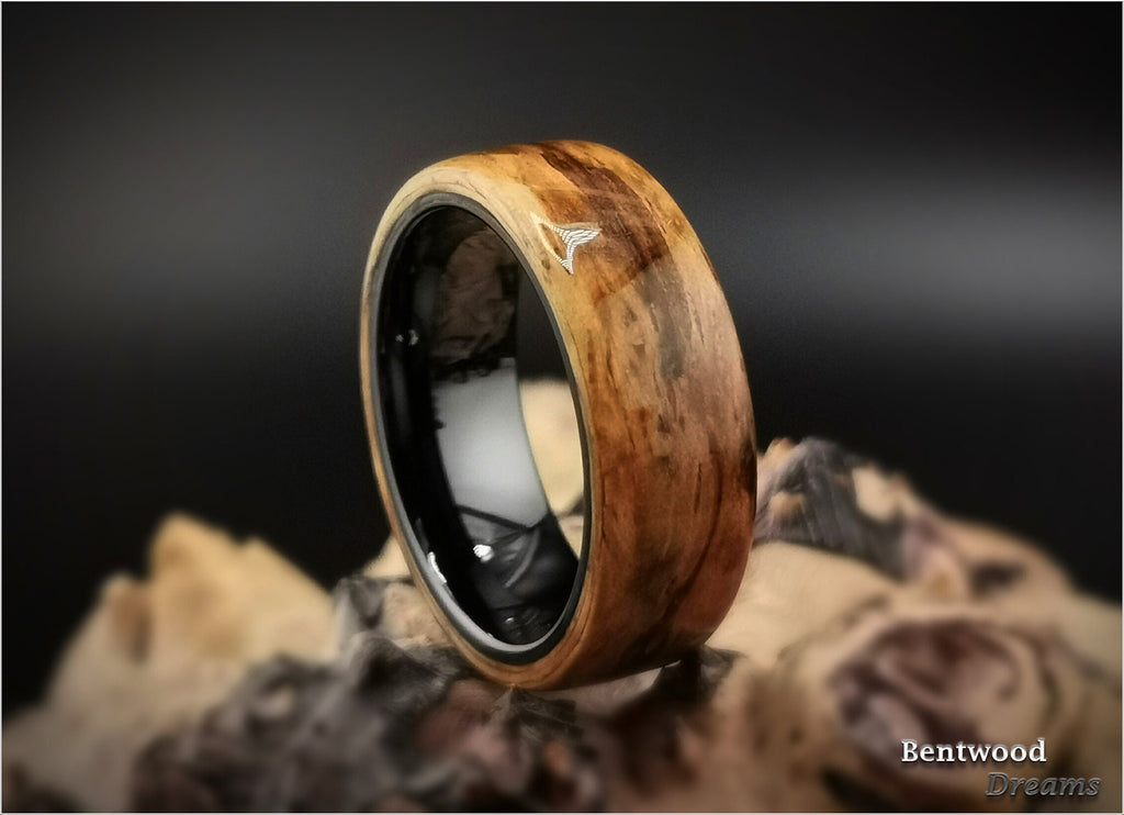 Bentwood Ring: Marbled Zebrano, Polished Black Ceramic core