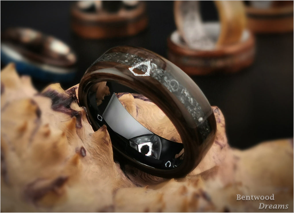 Bog Oak Bentwood Ring: Campo Cielo Meteorite Inlay, Black Ceramic Core