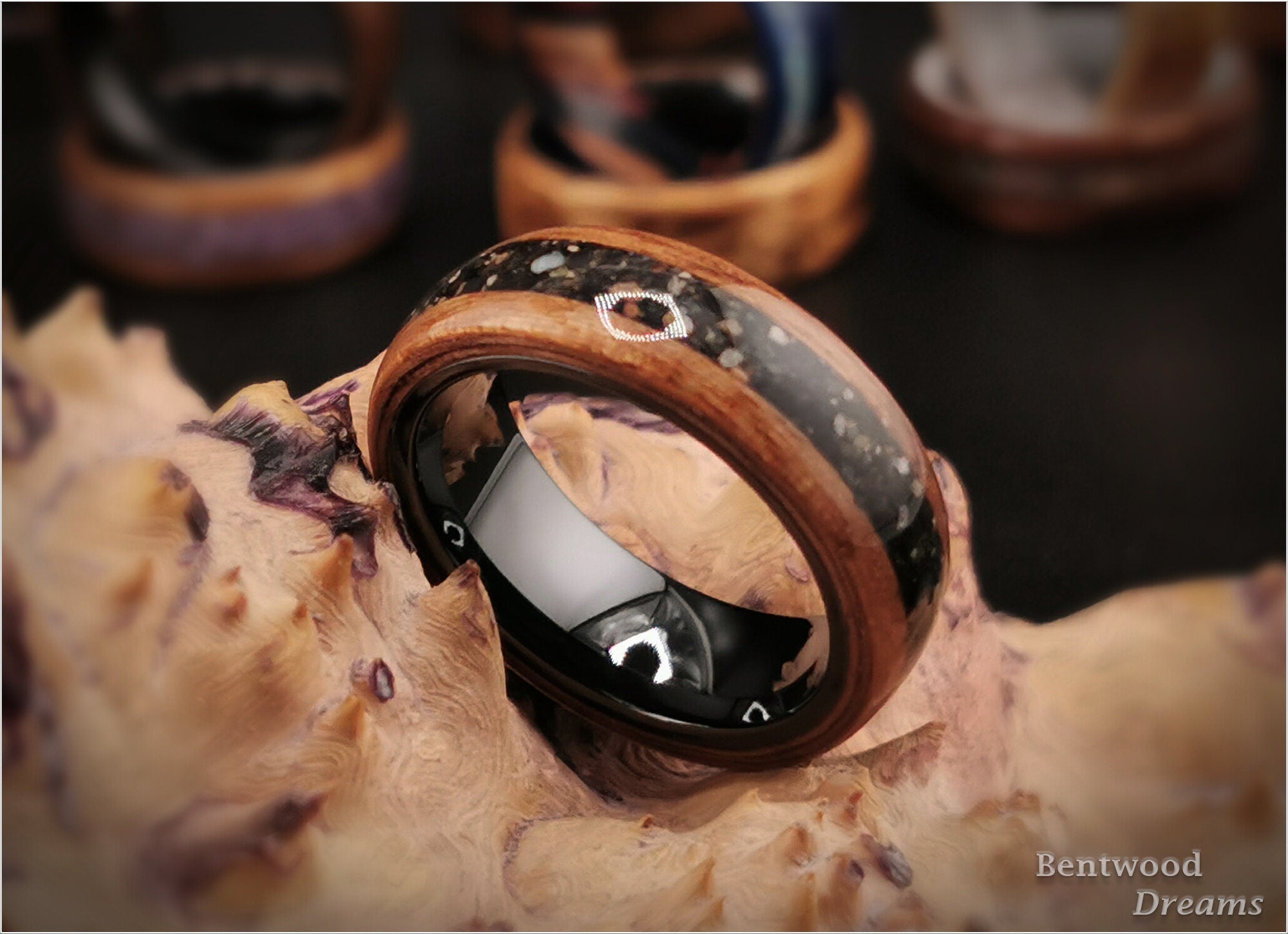 Bentwood Ring: Moabi, inlaid Fuertaventura Volcanic Sand , Polished Black Ceramic core, wood ring