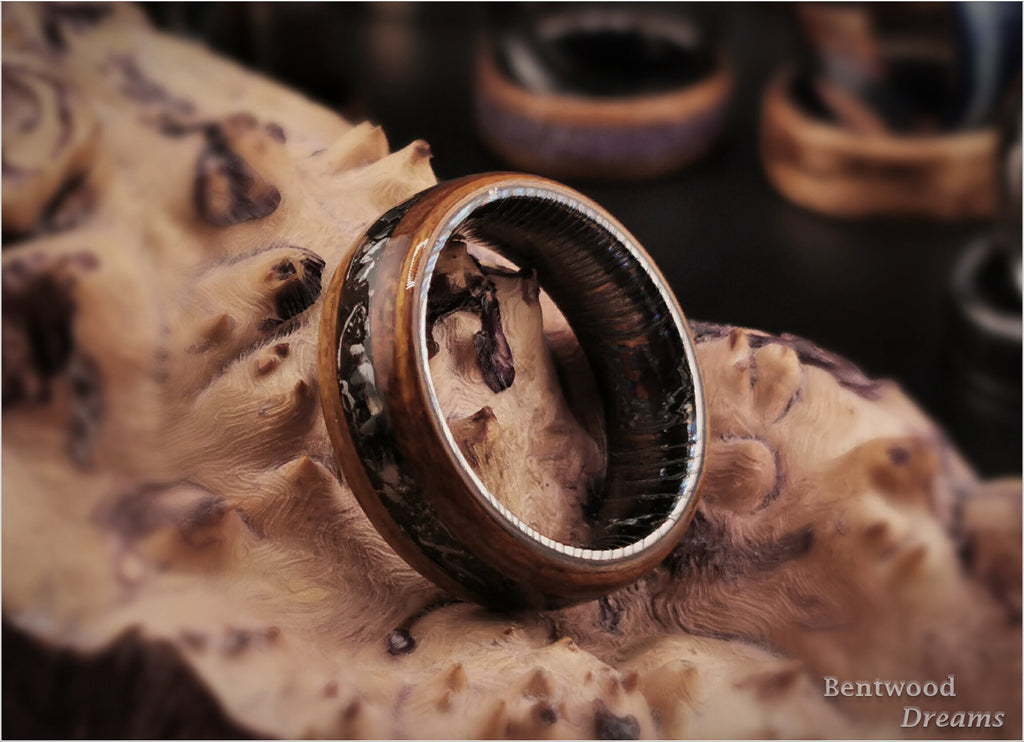 Bentwood Ring: Ako, inlaid Aletai Meteorite, Zircuti core - wood ring
