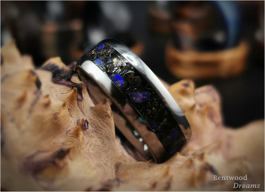 Tantalum Ring: inlaid Aletai Meteorite and Australian Coober Pedy Opal