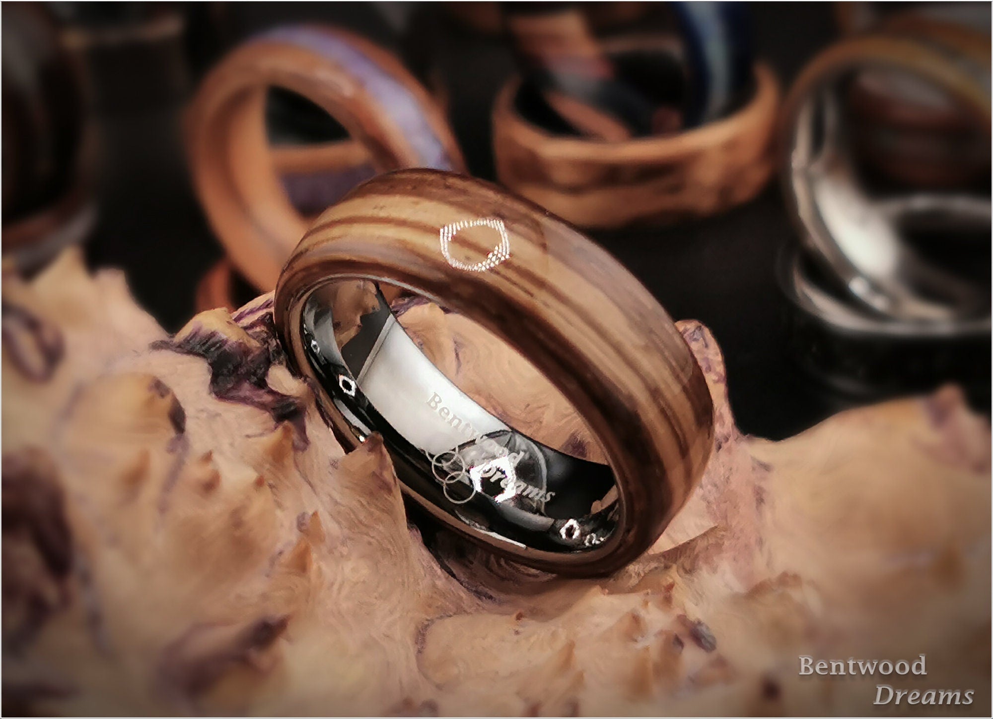 Bentwood Ring: Zebrano, polished White Tungsten core
