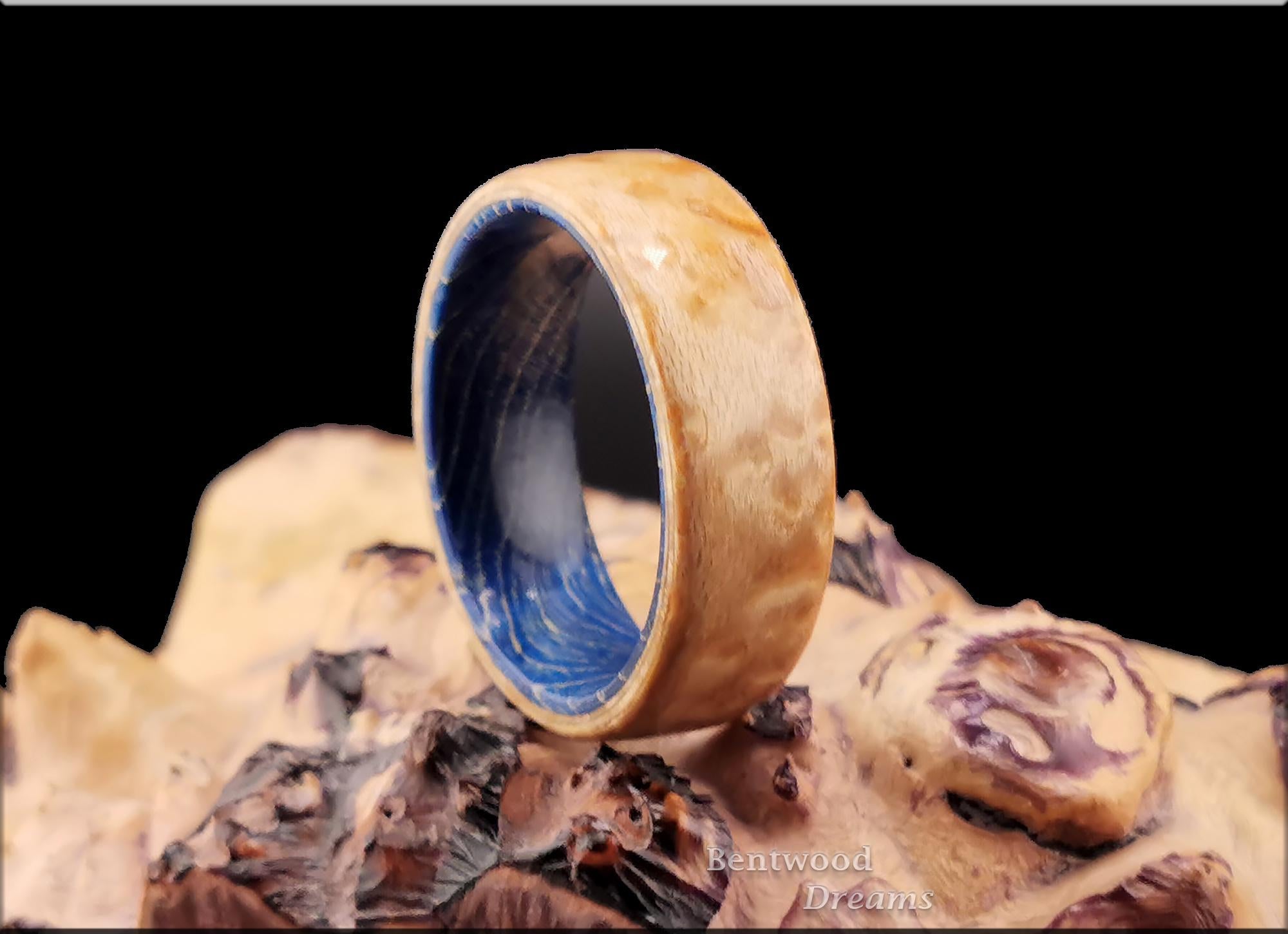 Birdseye Maple Bentwood Ring: Blue Box Elder Core