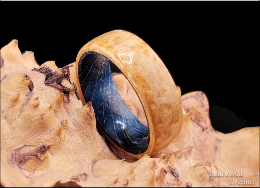 Birdseye Maple Bentwood Ring: Blue Box Elder Core