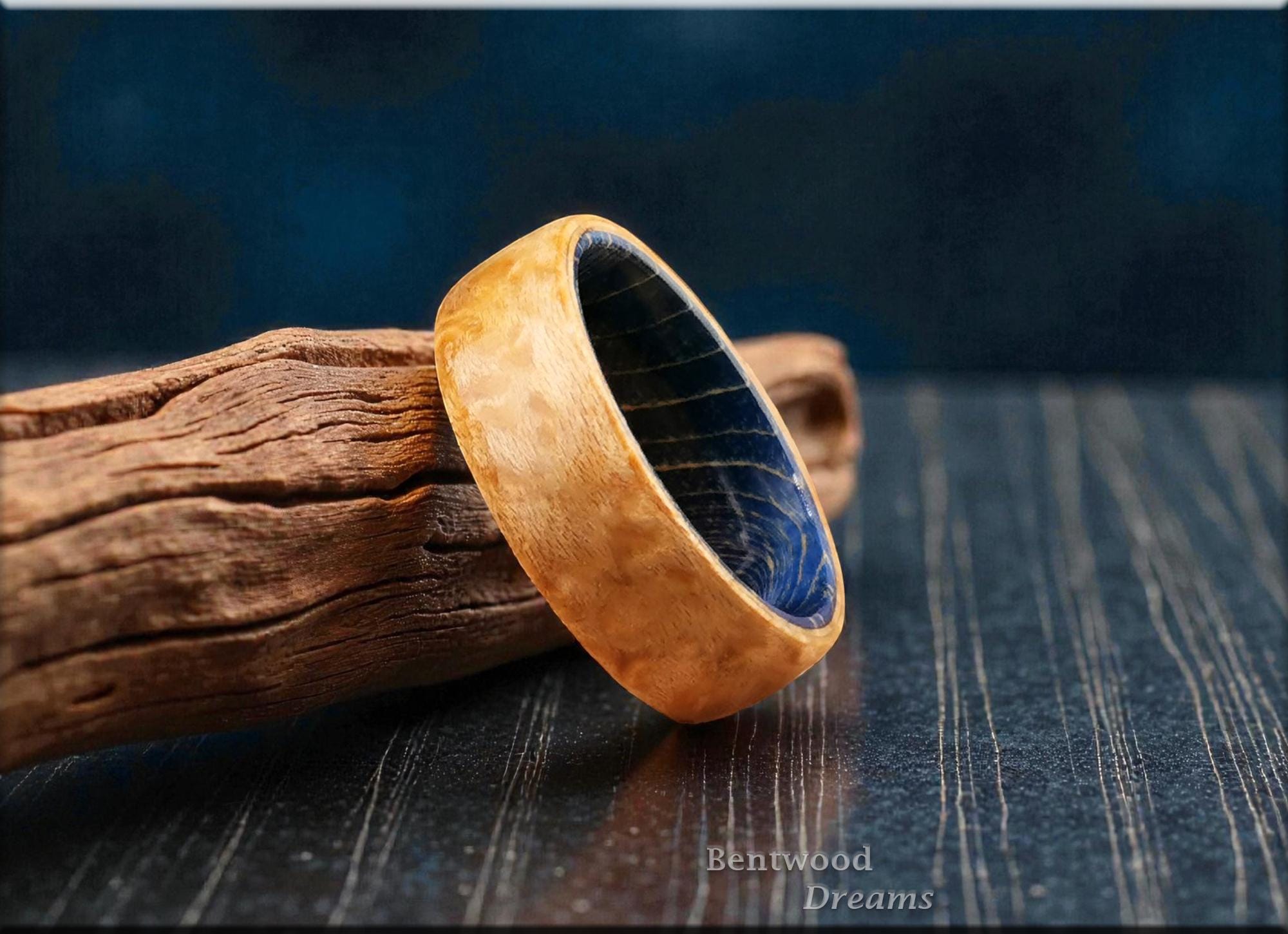 Birdseye Maple Bentwood Ring: Blue Box Elder Core