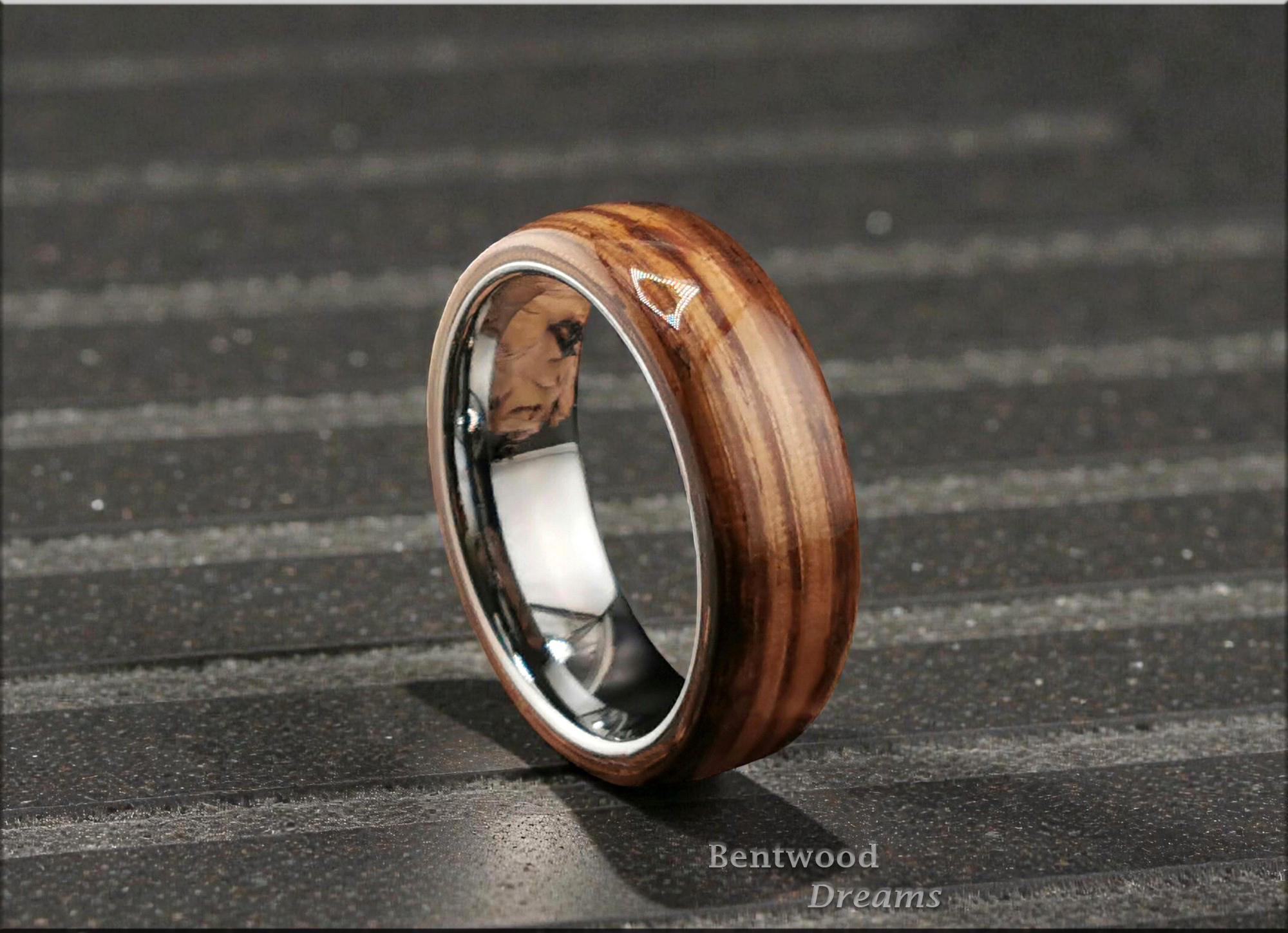 Bentwood Ring: Zebrano, polished White Tungsten core
