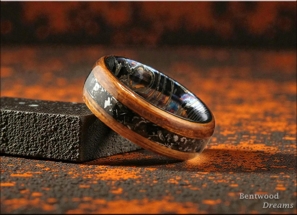 Bentwood Ring: Ako, inlaid Aletai Meteorite, Zircuti core - wood ring