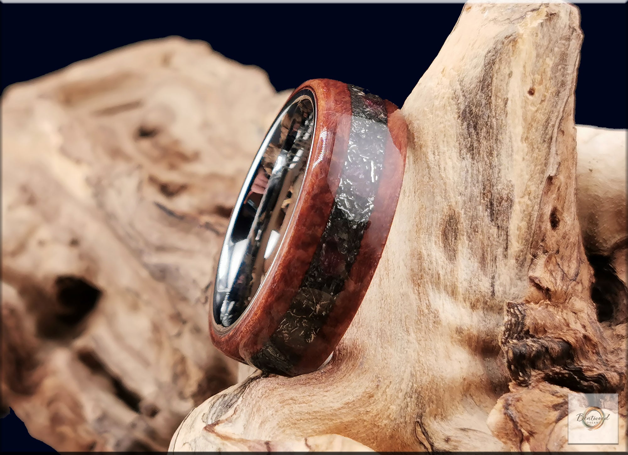Redwood Burl Bentwood Ring: Brenham Meteorite & Garnet Inlay, Copper Core